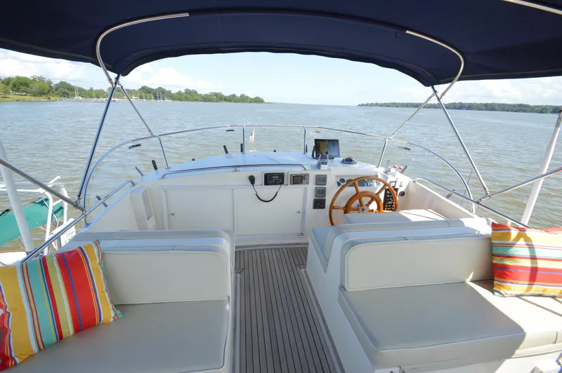 Slide: The Image of Grand Banks 42 Classic 1996 - 46