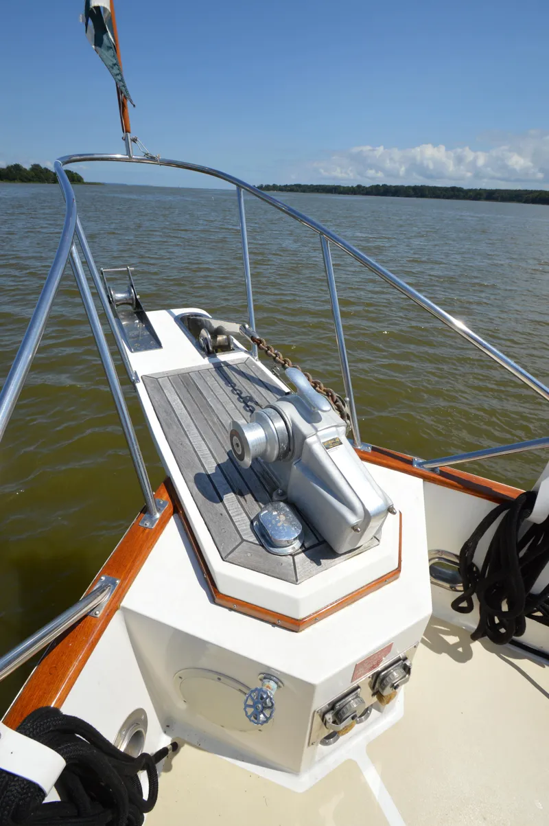 Slide: The Image of Grand Banks 42 Classic 1996 - 55