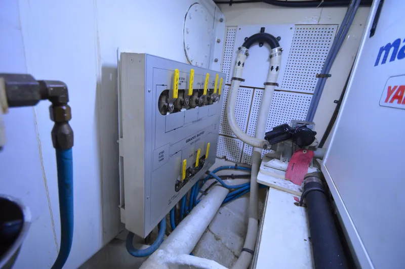 Slide: The Image of Grand Banks 42 Classic 1996 - 76