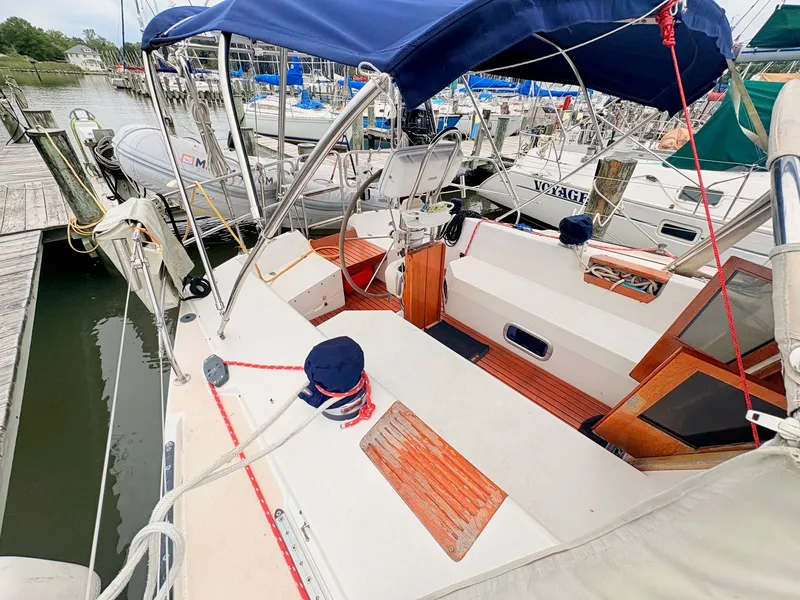 Slide: The Image of Catalina 42 1989 - 11