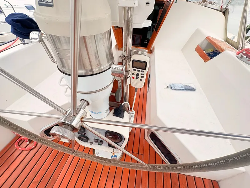 Slide: The Image of Catalina 42 1989 - 15