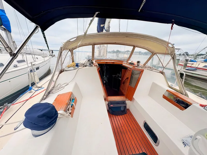 Slide: The Image of Catalina 42 1989 - 16