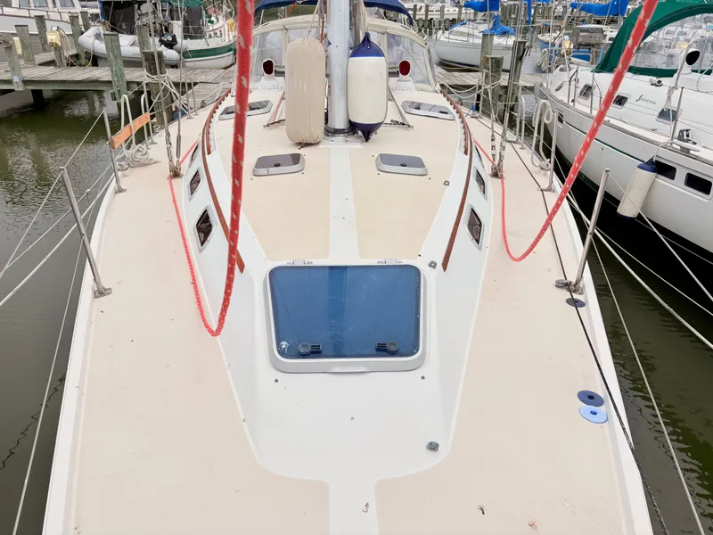 Slide: The Image of Catalina 42 1989 - 21