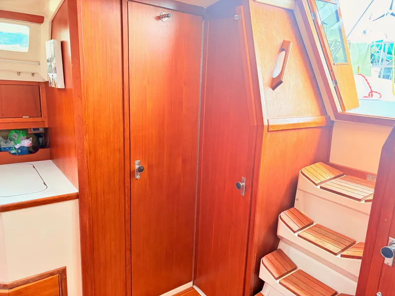 Slide: The Image of Catalina 42 1989 - 45