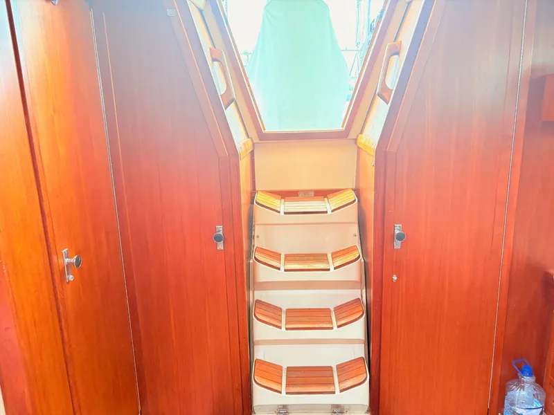 Slide: The Image of Catalina 42 1989 - 46