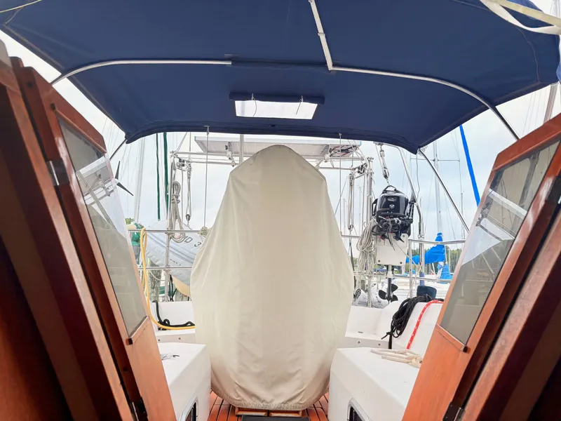 Slide: The Image of Catalina 42 1989 - 47