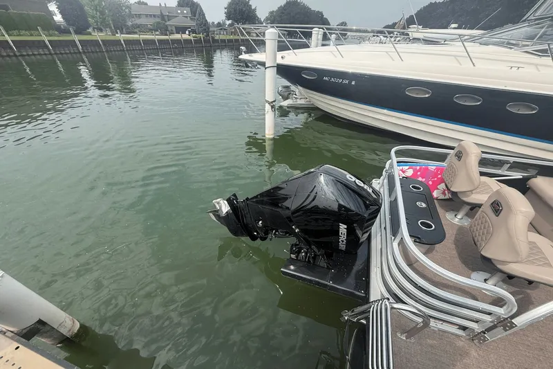 Slide: The Image of Ranger RIATA 223 F 2021 - 10