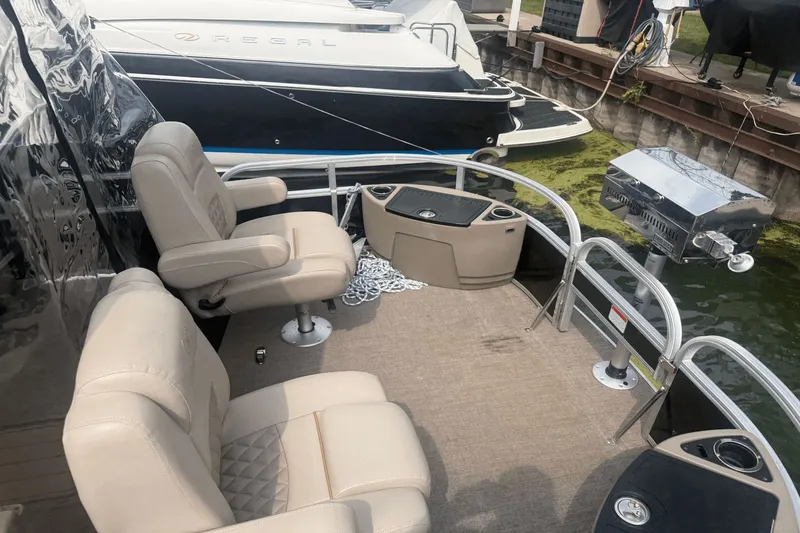 Slide: The Image of Ranger RIATA 223 F 2021 - 30