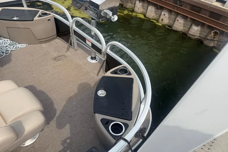 Slide: The Image of Ranger RIATA 223 F 2021 - 33