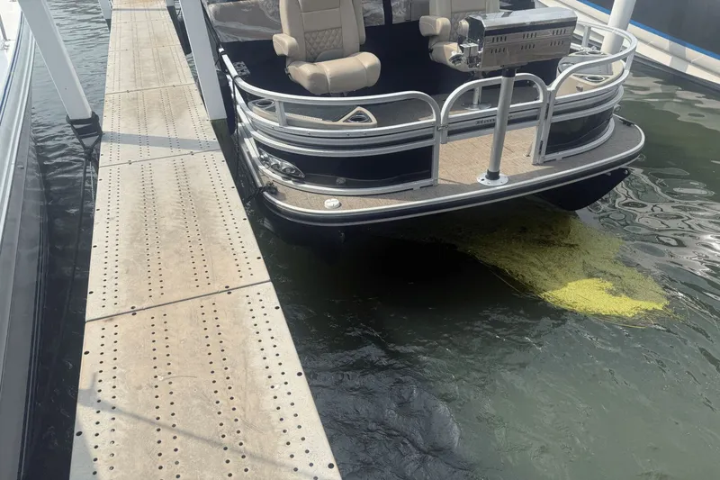 Slide: The Image of Ranger RIATA 223 F 2021 - 36