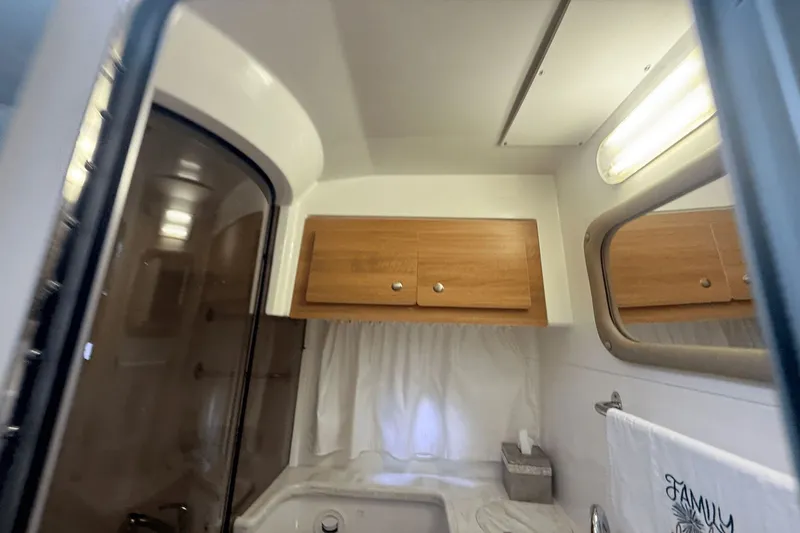 Slide: The Image of Rinker 360 Express Cruiser 2015 - 22