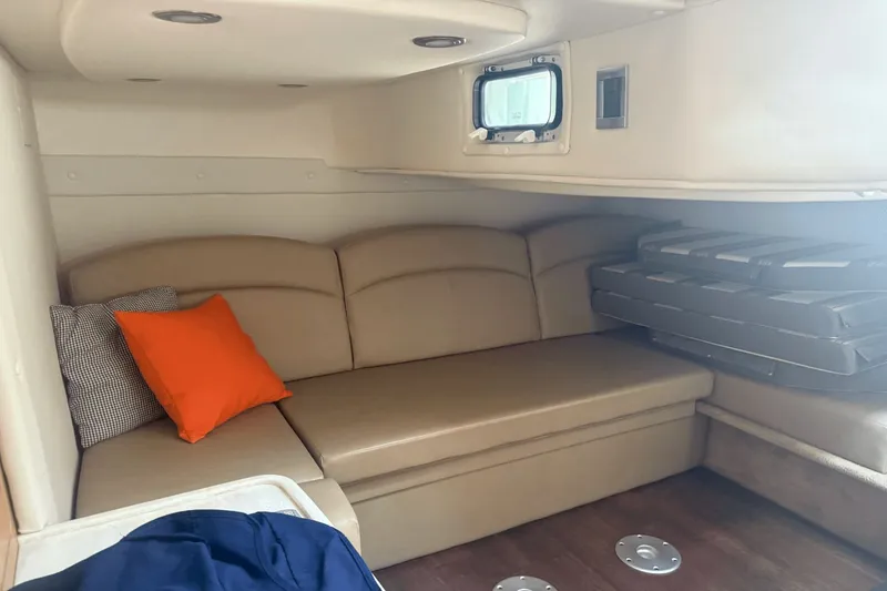 Slide: The Image of Rinker 360 Express Cruiser 2015 - 33