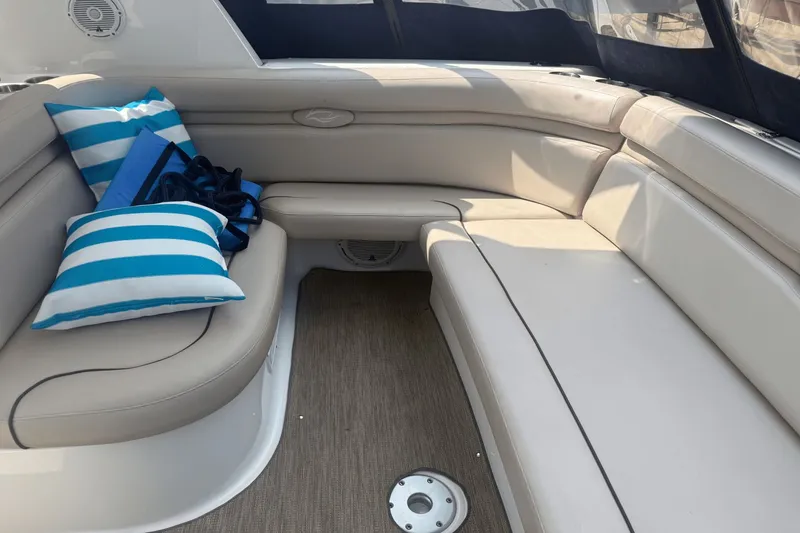 Slide: The Image of Rinker 360 Express Cruiser 2015 - 49