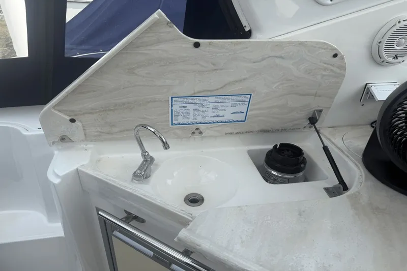 Slide: The Image of Rinker 360 Express Cruiser 2015 - 55