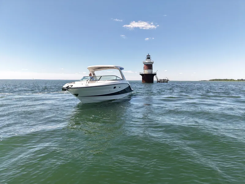 Slide: The Image of Sea Ray SLX 310 Outboard 2026 - 13