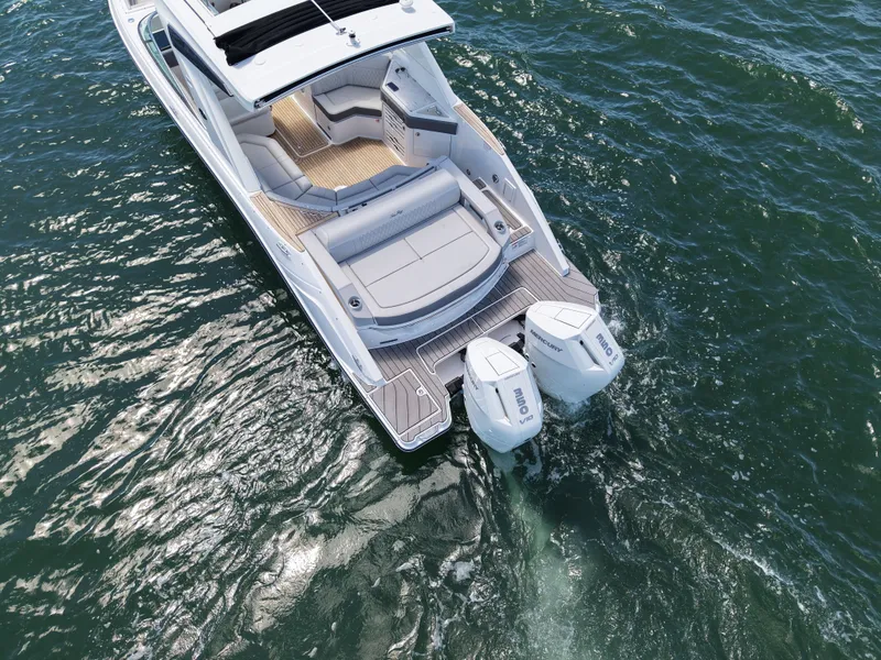 Slide: The Image of Sea Ray SLX 310 Outboard 2026 - 20