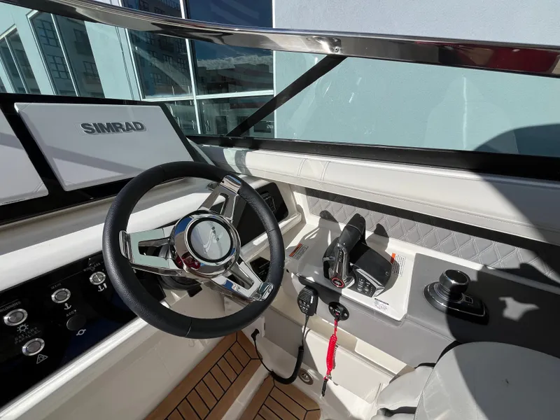 Slide: The Image of Sea Ray SLX 310 Outboard 2026 - 45
