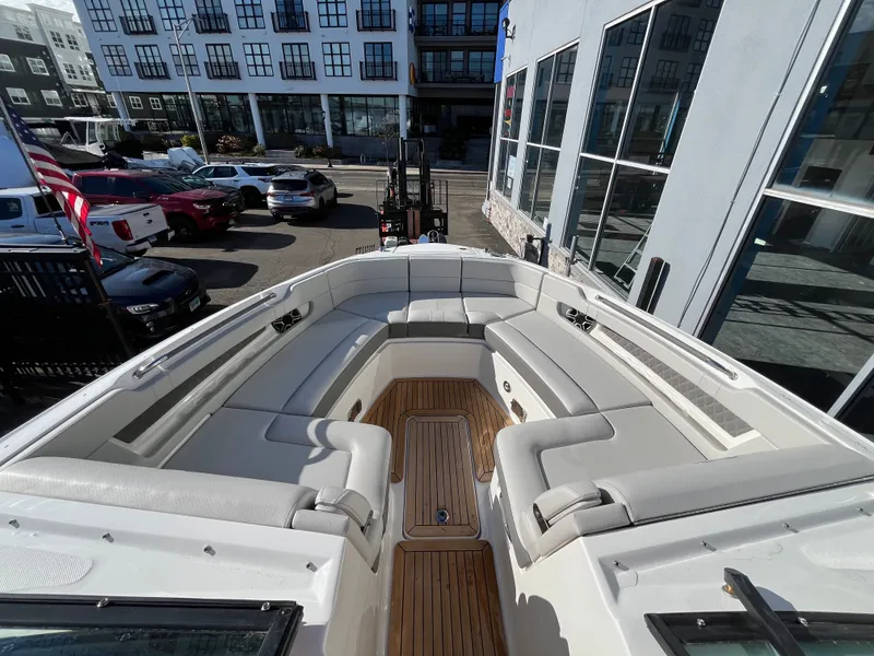 Slide: The Image of Sea Ray SLX 310 Outboard 2026 - 49