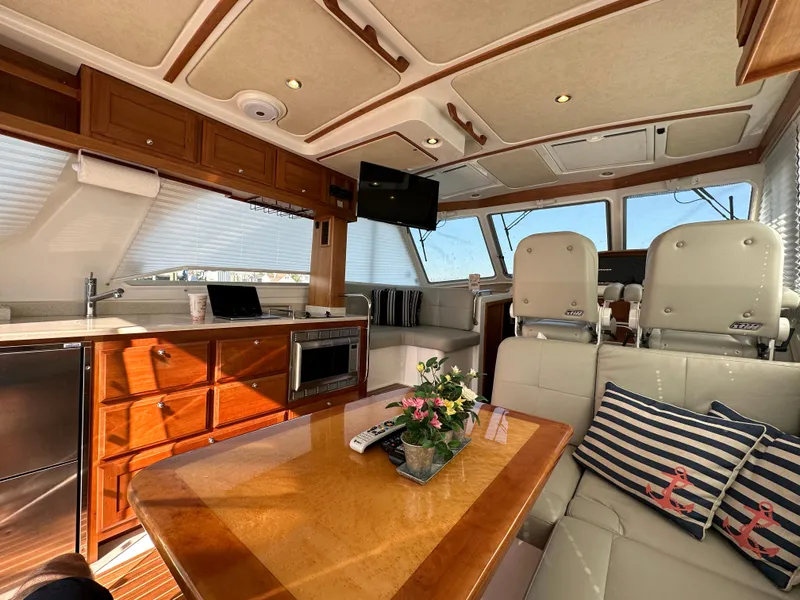 Slide: The Image of Luxurious interior of 2017 Back Cove 41 yacht with modern amenities and elegant furnishings. - 28