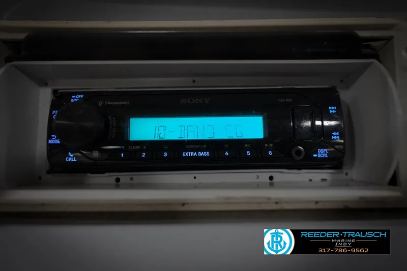 Slide: The Image of Sony stereo system in a 1993 Godfrey Sweetwater boat, featuring digital display and controls. - 33