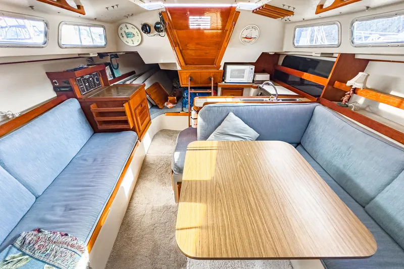 Slide: The Image of Catalina 30 1984 - 50