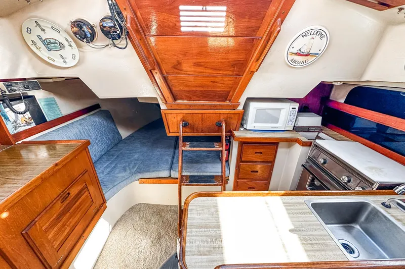 Slide: The Image of Catalina 30 1984 - 69