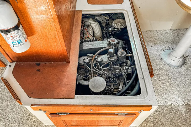 Slide: The Image of Catalina 30 1984 - 78