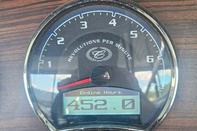 Slide: The Image of Tachometer of 2015 Cobalt R7 showing 452 engine hours. - 17