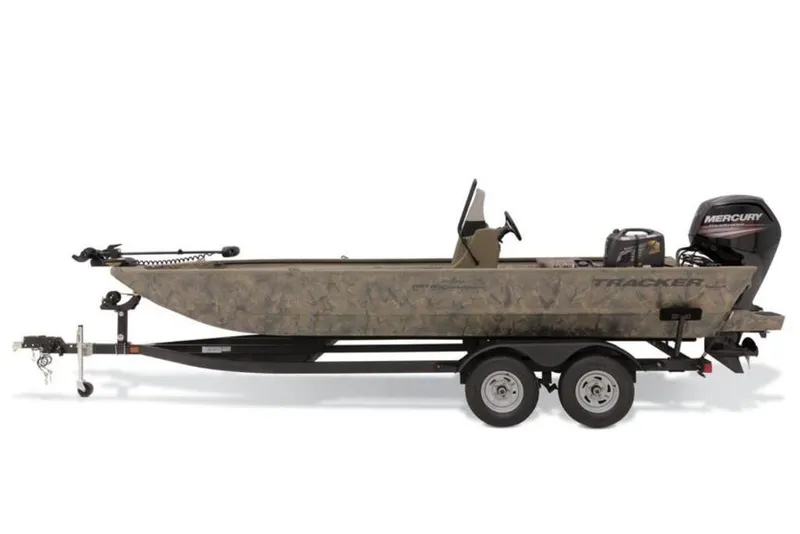 Slide: The Image of 2026 Tracker GRIZZLY® 2072 CC Sportsman boat with camouflage design and Mercury outboard motor. - 5