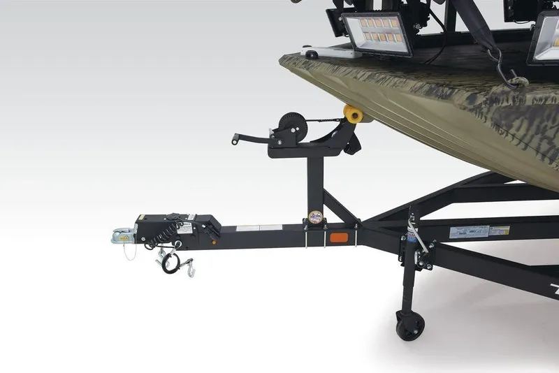 Slide: The Image of Trailer hitch of 2026 Tracker GRIZZLY® 2072 CC Sportsman boat, featuring sturdy construction. - 6