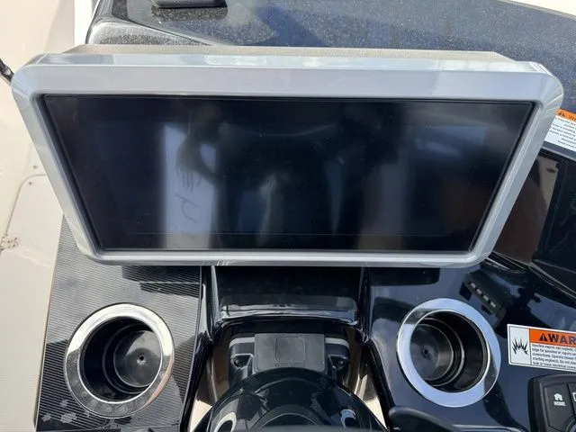 Slide: The Image of Yamaha 252SD 2025 - 23