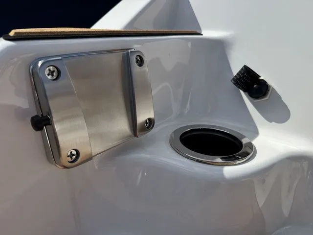 Slide: The Image of Yamaha 252SD 2025 - 5