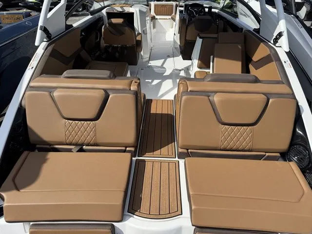 Slide: The Image of Yamaha 252SD 2025 - 6