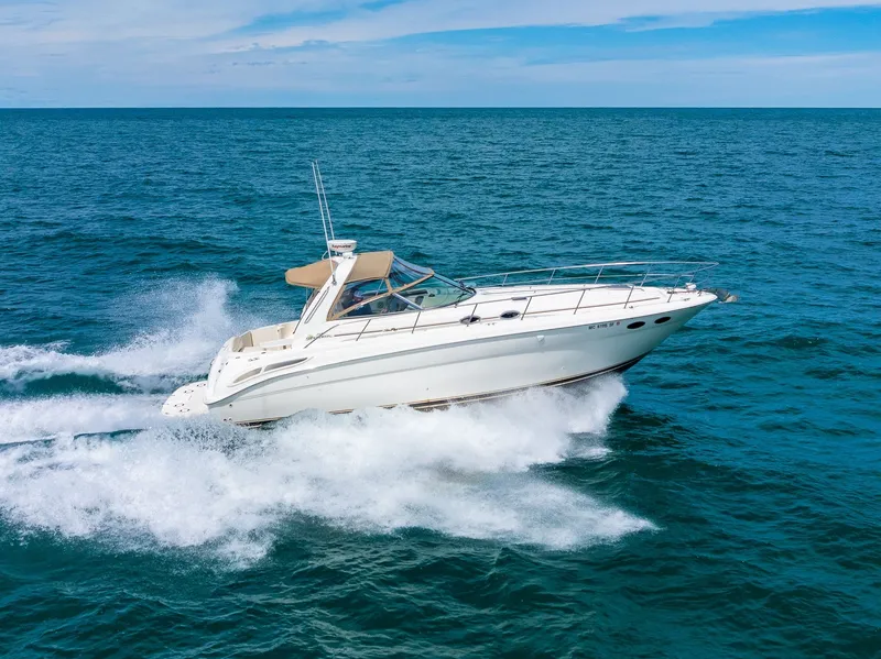 Slide: The Image of Sea Ray 380 Sundancer 2000 - 15