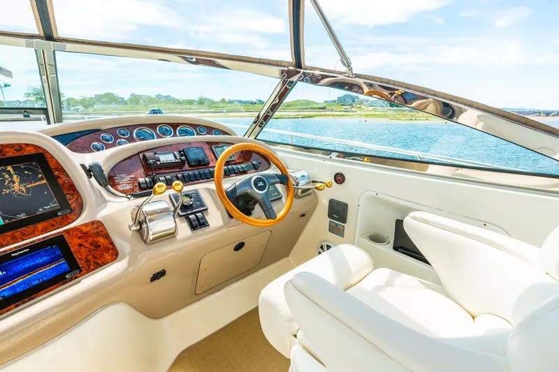 Slide: The Image of Sea Ray 380 Sundancer 2000 - 17