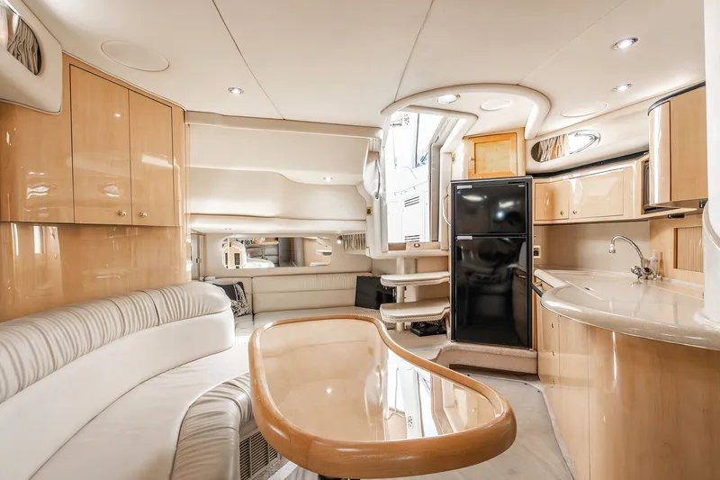 Slide: The Image of Sea Ray 380 Sundancer 2000 - 31