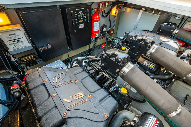 Slide: The Image of Sea Ray 380 Sundancer 2000 - 42