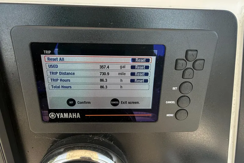 Slide: The Image of Yamaha display showing trip data on a 2022 Robalo 226 Cayman boat. - 18