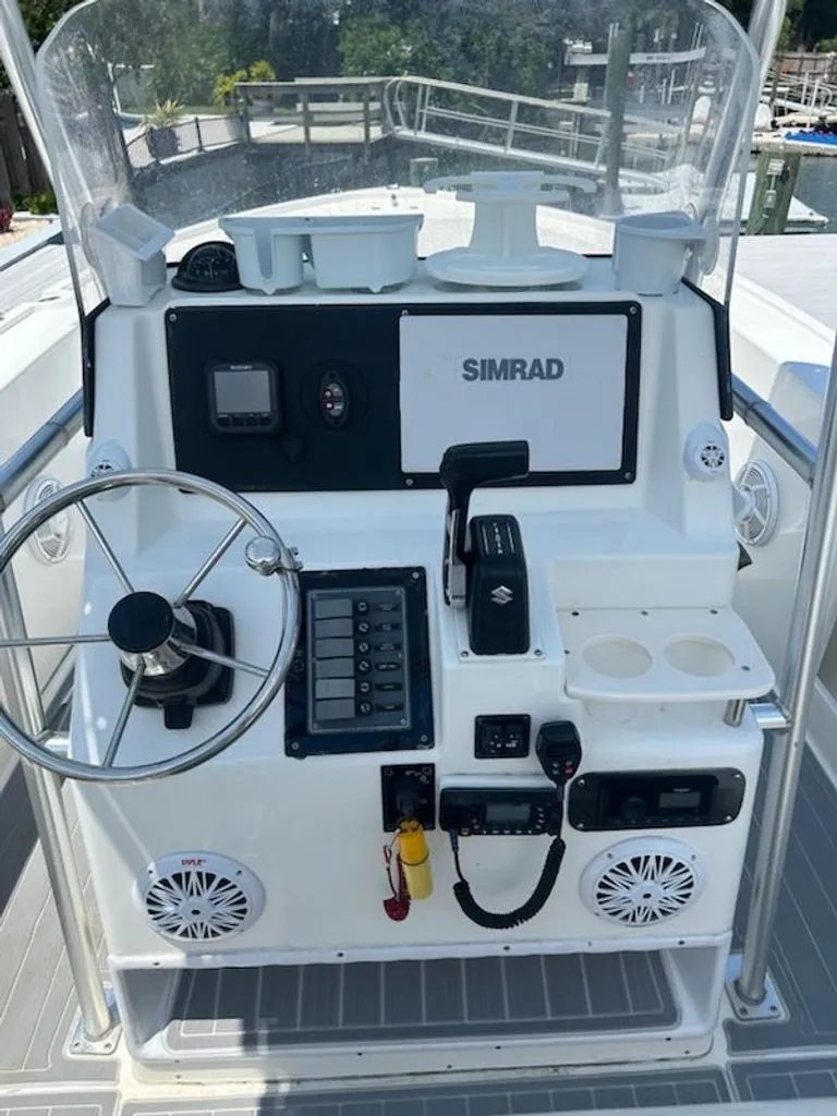 Slide: The Image of Mako 212 Center Console 2008 - 11