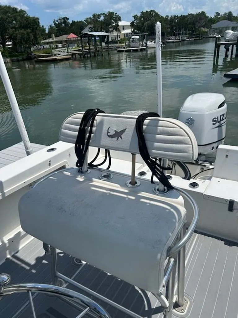 Slide: The Image of Mako 212 Center Console 2008 - 16