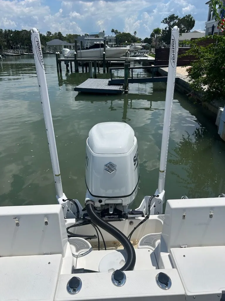 Slide: The Image of Mako 212 Center Console 2008 - 21