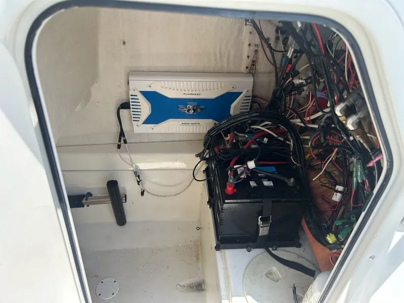 Slide: The Image of Mako 212 Center Console 2008 - 25