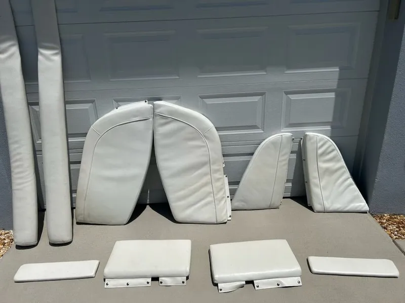 Slide: The Image of Mako 212 Center Console 2008 - 26