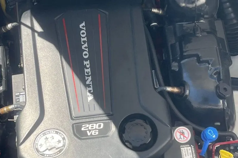 Slide: The Image of Volvo Penta 280 V6 engine in 2020 Four Winns V255 boat. - 9