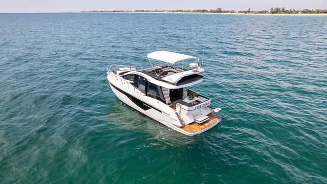 Slide: The Image of Galeon 470 Sky 2023 - 30