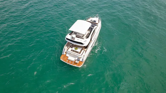 Slide: The Image of Galeon 470 Sky 2023 - 43