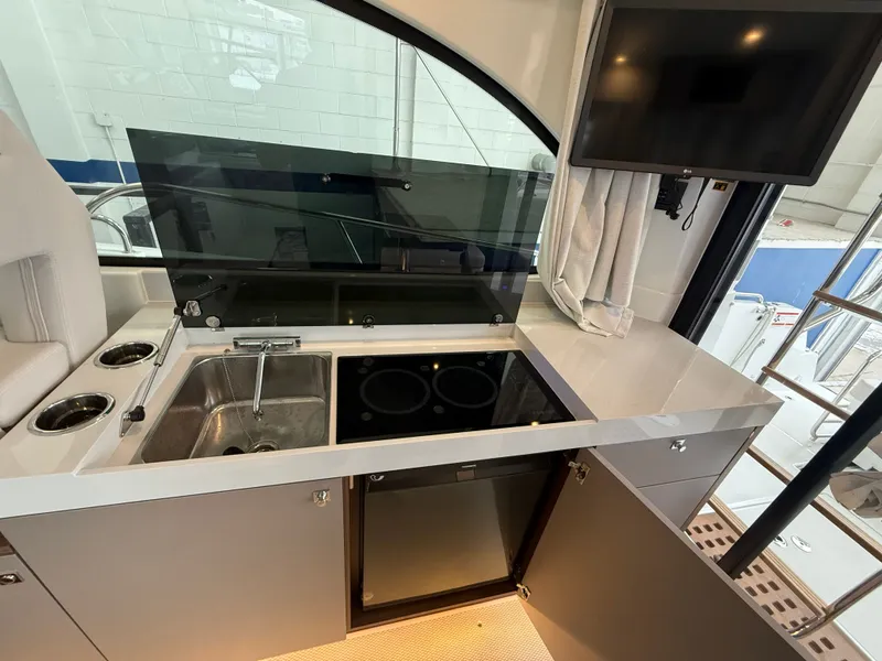 Slide: The Image of Beneteau Antares 11 Fly 2026 - 7
