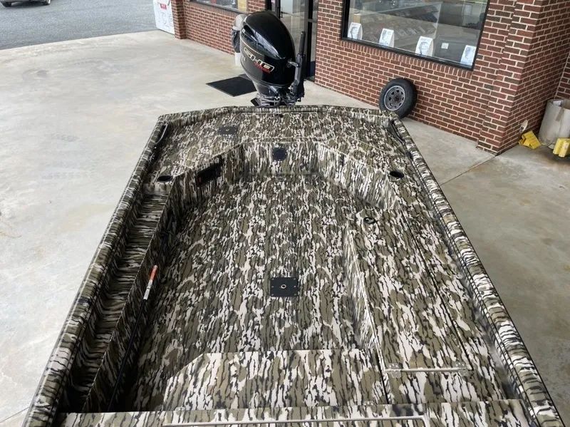 Slide: The Image of Avid 18 Commander 2026 - 4