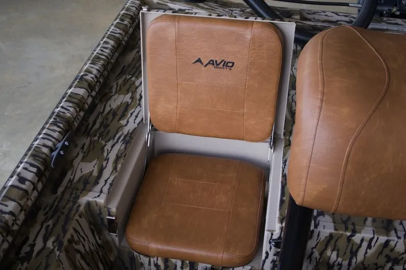 Slide: The Image of Avid 20 CC ROGUE 2026 - 10