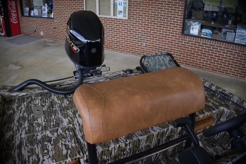 Slide: The Image of Avid 20 CC ROGUE 2026 - 11